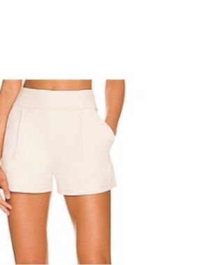 X REVOLVE TAILORED SHORT
Susana Monaco